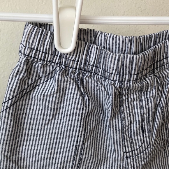 Carter’s Shorts - Picture 2 of 4